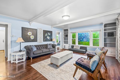 2924 N Main St, Flagstaff, AZ, 86004-1969 | Card Image