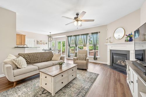3032 Brookview Forest Dr, Nashville, TN, 37211-7049 | Card Image