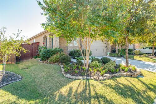 3520 Tulip Dr, Aubrey, TX, 76227-7975 | Card Image