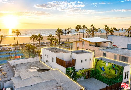 1915 Ocean Front Walk, Venice, CA, 90291-4117 | Card Image