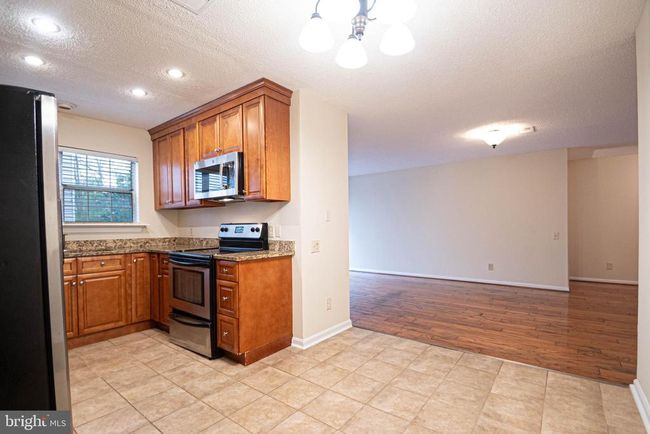 APT-101 - 12009 Golf Ridge Ct, Condo with 3 bedrooms, 2 bathrooms and null parking in FAIRFAX VA | Image 15