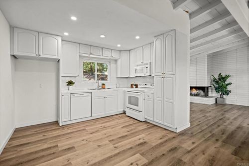 7855 Montana St, Lemon Grove, CA, 91945-2946 | Card Image