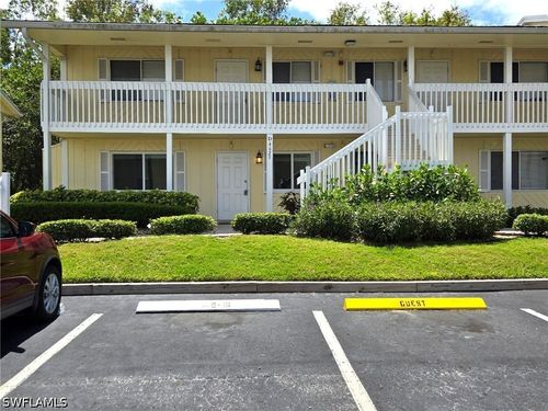 e8-4615 Bayshore Dr, NAPLES, FL, 34112-6567 | Card Image