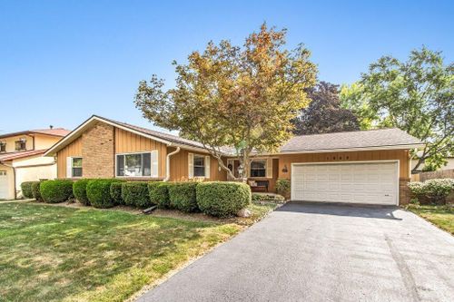 1050 Matterhorn Drive, Reynoldsburg, OH, 43068 | Card Image