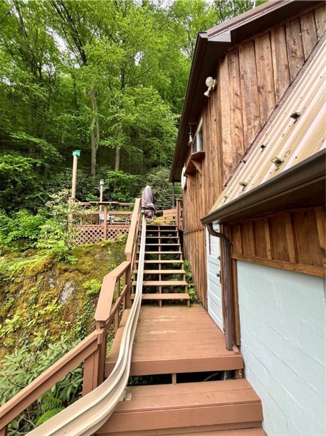688 North Tunnel Rd, House other with 2 bedrooms, 1 bathrooms and 8 parking in Kennerdell PA | Image 18