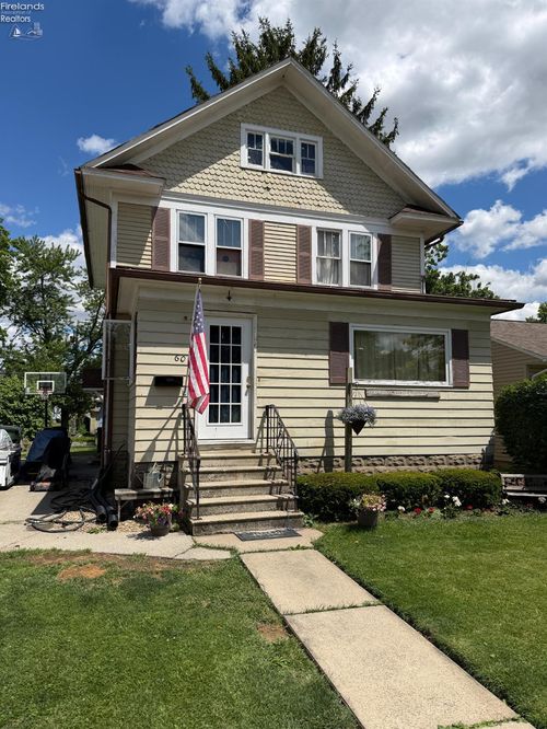 607 S Myrtle Ave, Willard, OH, 44890-1549 | Card Image