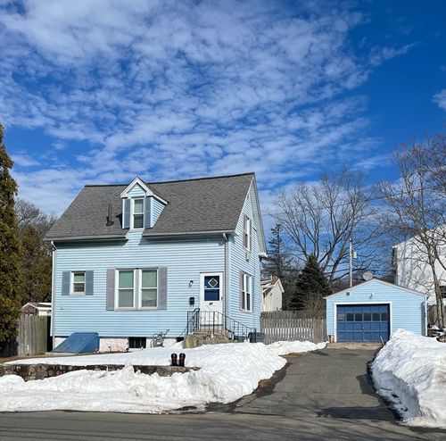 67 Saville St, Saugus, MA, 01906-2217 | Card Image