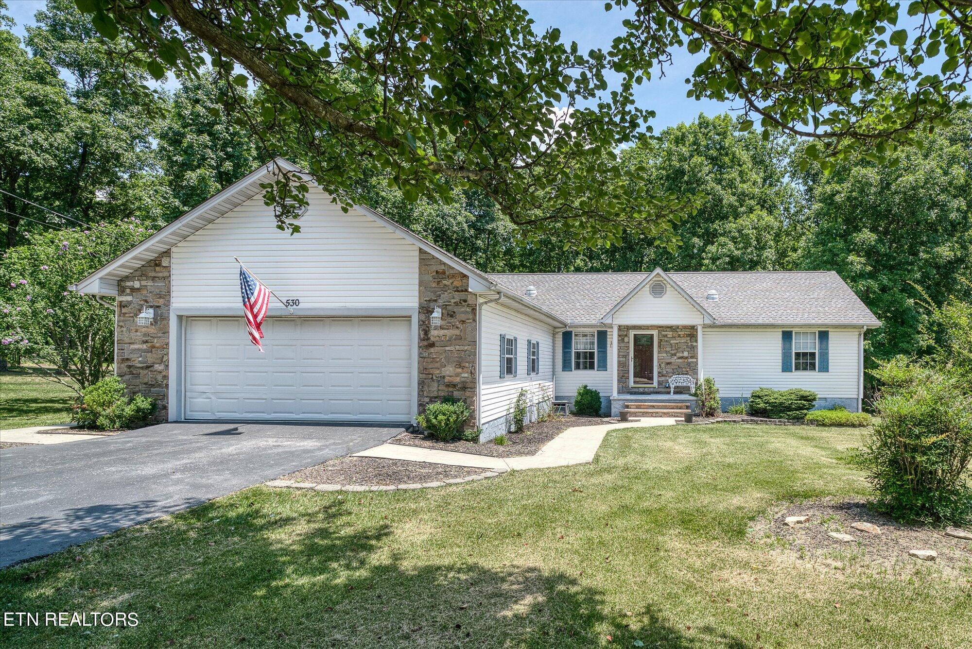 Snead Dr, Crossville, TN 38558