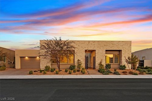 472 Sand Dune Arch St, Las Vegas, NV, 89138-6468 | Card Image