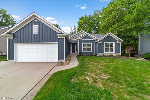 3689 Turnberry Dr, Medina, OH, 44256-6829 | Card Image