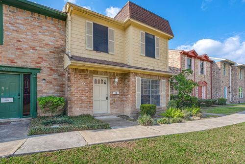 1057 Willow Oaks Cir, Pasadena, TX, 77506-5133 | Card Image