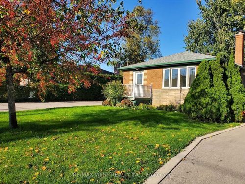 245 Kingsleigh Crt, Milton, ON, L9T1X6 | Card Image