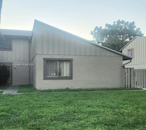 c-5868 Nw 21st St, Lauderhill, FL, 33313-3109 | Card Image