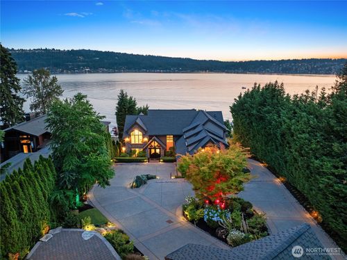 2845 E Lake Sammamish Pkwy Se, Sammamish, WA, 98075-7424 | Card Image