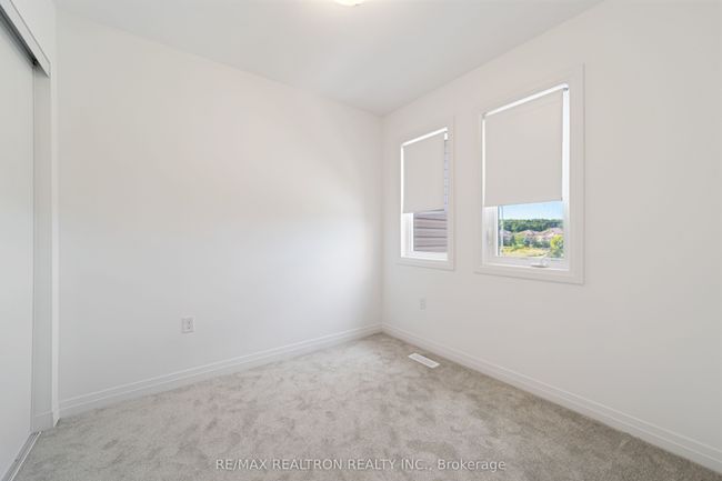 7 Fairlane Ave, House attached with 3 bedrooms, 1 bathrooms and 2 parking in Barrie ON | Image 15