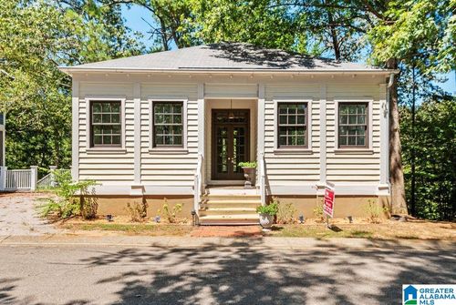 325 Ridge Dr, HAYDEN, AL, 35079-7017 | Card Image