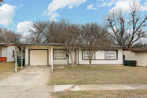151 Pilgrim Dr, San Antonio, TX, 78213-3022 | Card Image