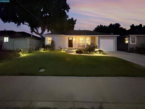 2731 Bonifacio St, Concord, CA, 94519-2507 | Card Image