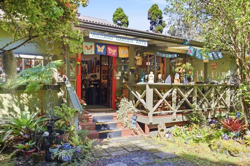 19-3834 Old Volcano Rd, VOLCANO, HI, 96785 | Card Image