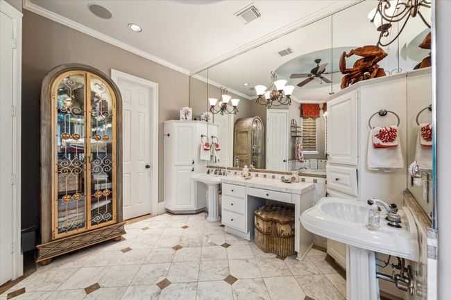 1818 Ray Shell Ct, House other with 5 bedrooms, 7 bathrooms and 5 parking in Seabrook TX | Image 18