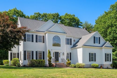 3 Cardinal Dr, Westwood, MA, 02090-1176 | Card Image