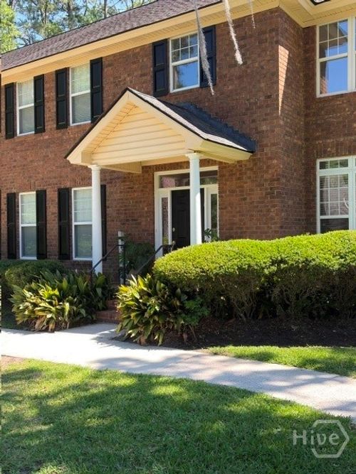 6 Roundtree Cir, Savannah, GA, 31405-5990 | Card Image