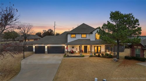 2413 W 109th St S, Jenks, OK, 74037-2690 | Card Image