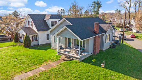 824 Gartrell St, Ashland, KY, 41101-5138 | Card Image