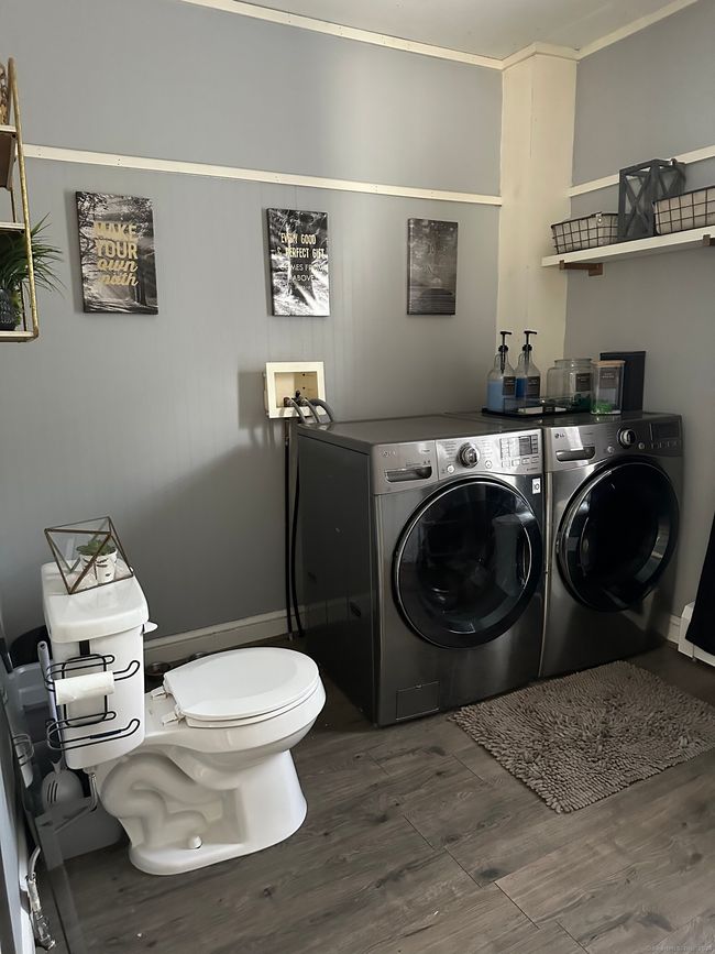 27 High St, House other with 4 bedrooms, 2 bathrooms and null parking in Moosup CT | Image 12