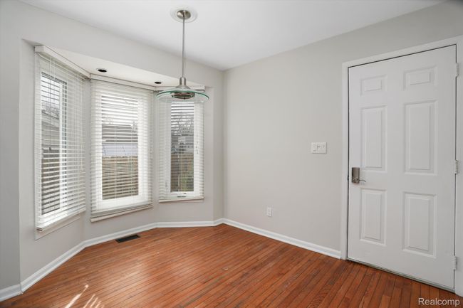 1411 Rivona Dr, House other with 3 bedrooms, 3 bathrooms and null parking in Waterford MI | Image 7