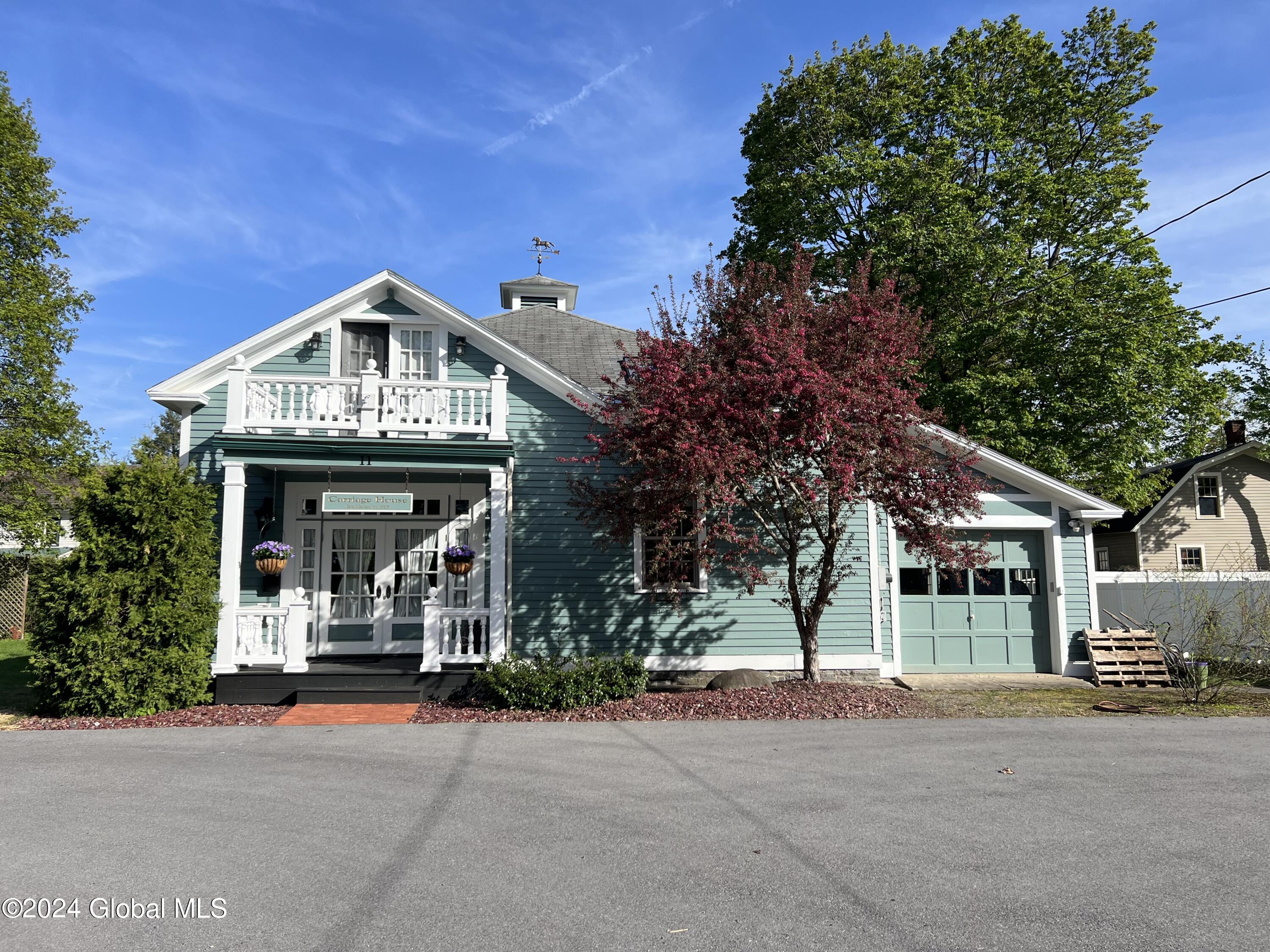 Sanford St, Glens Falls, NY 12801