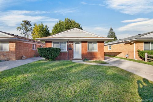 20653 Hollywood Street, Harper Woods, MI, 48225 | Card Image