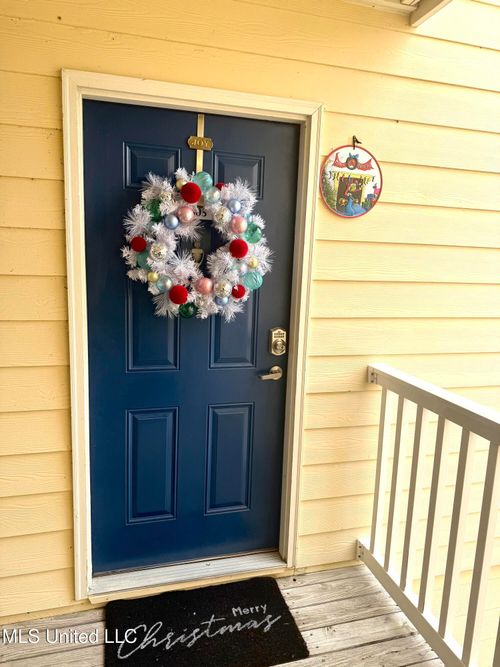 apt-b05-2421 Beachview Dr, Ocean Springs, MS, 39564-9552 | Card Image