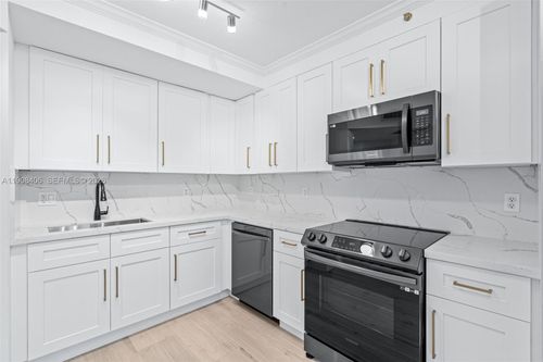 unit-205-22841 Sw 88th Pl, Cutler Bay, FL, 33190-2030 | Card Image