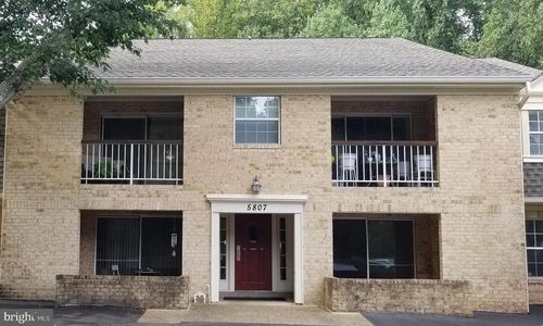 204-5807 Cove Landing Rd, BURKE, VA, 22015-2675 | Card Image