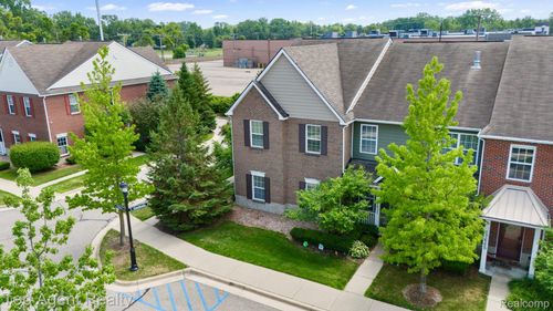 17627 Windflower Dr, Southfield, MI, 48076-2080 | Card Image