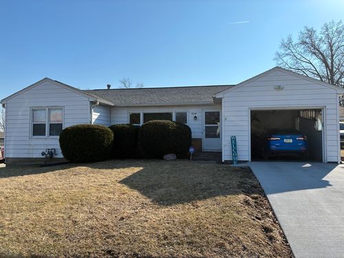 339 29th Ave N, Clinton, IA, 52732-1510 | Card Image