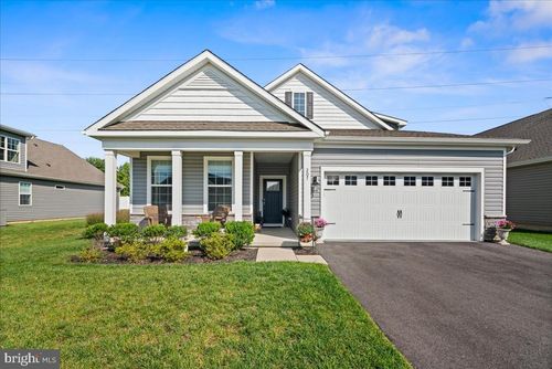 207 Congressional Ct, Moorestown, NJ, 08057-3743 | Card Image