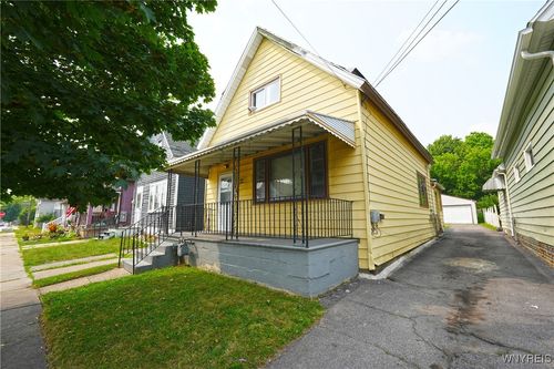 74 Vanderbilt St, Buffalo, NY, 14206-1135 | Card Image