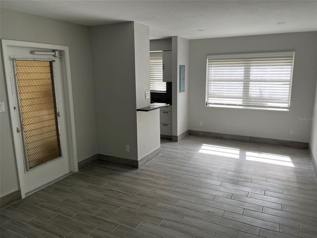 APT-7 - 1605 Pass A Grille Way, Condo with 2 bedrooms, 1 bathrooms and null parking in ST PETE BEACH FL | Image 6