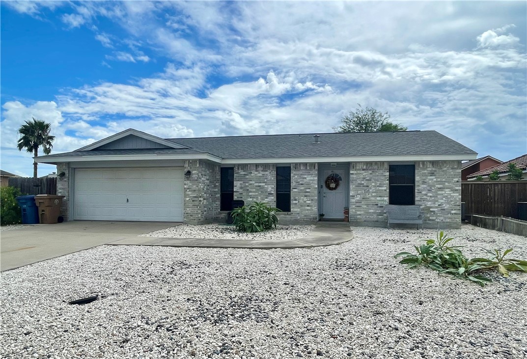 Caravel Dr, Corpus Christi, TX 78418