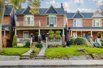 114 Rainsford Rd, Home with 3 bedrooms, 4 bathrooms and null parking in Toronto ON | Image 1