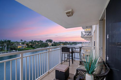 403w-1050 Hillsboro Mile, Hillsboro Beach, FL, 33062-2133 | Card Image