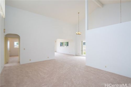 94-1023 Heahea St, Waipahu, HI, 96797-4705 | Card Image