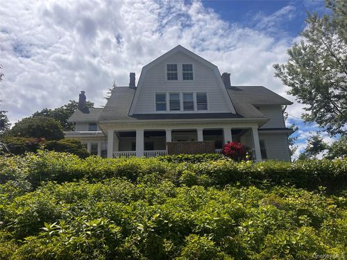 68 A Carlton Ave, Port Washington, NY, 11050-3129 | Card Image