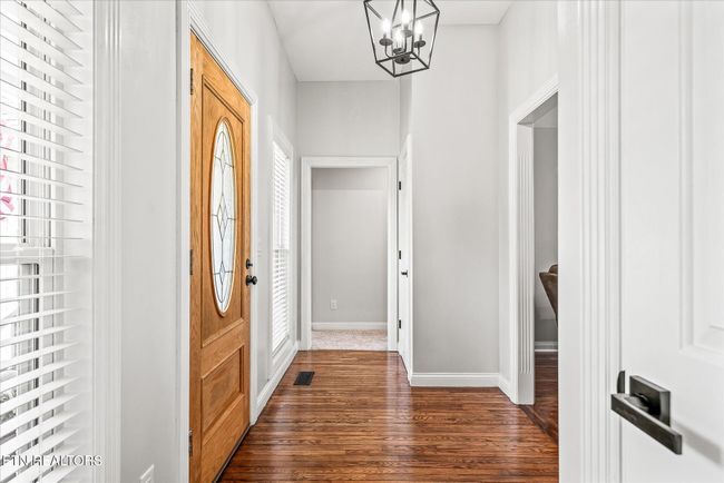 1036 Circle Dr, House other with 3 bedrooms, 2 bathrooms and null parking in Jamestown TN | Image 9