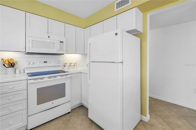 APT-117 - 3500 El Conquistador Pkwy, Condo with 2 bedrooms, 2 bathrooms and null parking in BRADENTON FL | Image 14