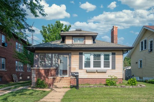 7329 28th Ave, Kenosha, WI, 53143-5223 | Card Image