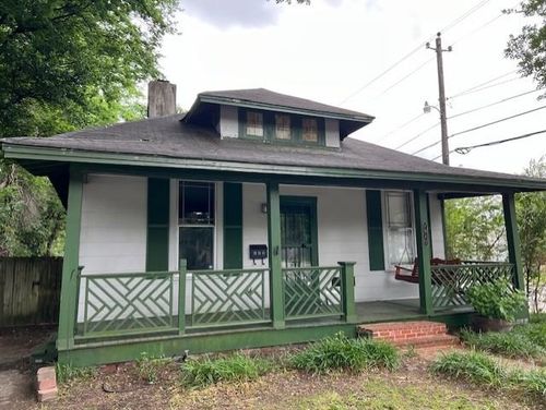 1917 Walker Ave, Memphis, TN, 38104-5636 | Card Image