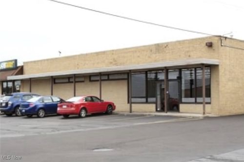 15009 Snow Rd, Cleveland, OH, 44142-2456 | Card Image